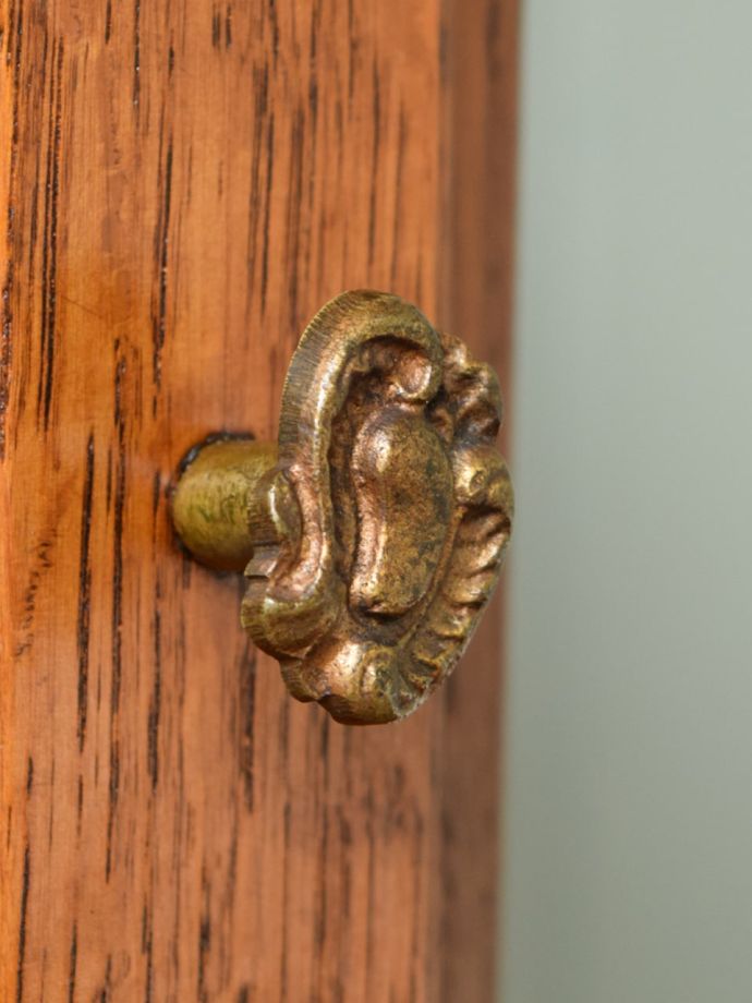 アンティーク家具の取っ手