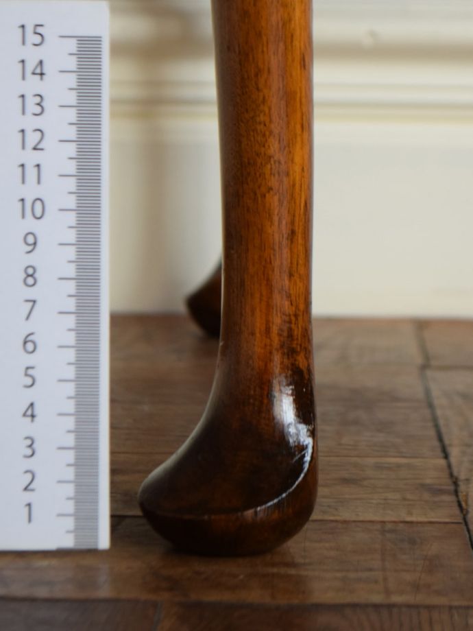 アンティーク家具の脚