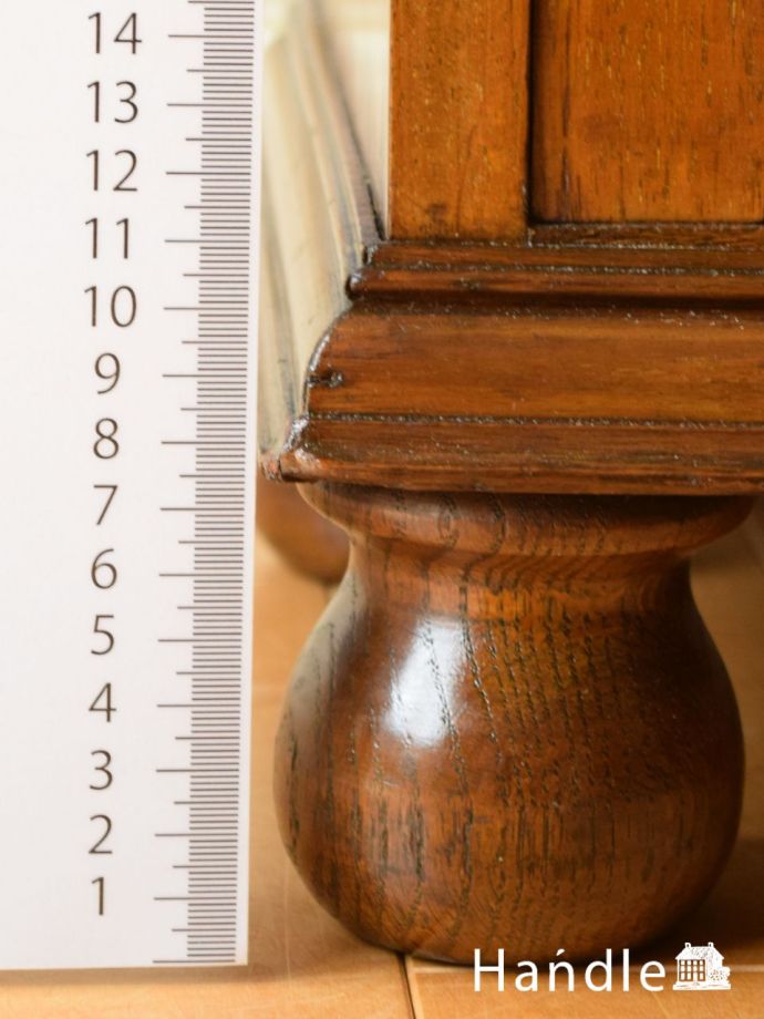 アンティーク家具の脚