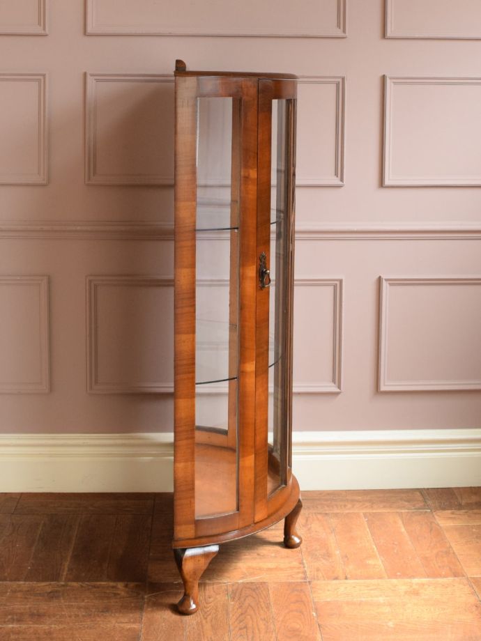 キャビネットの側面