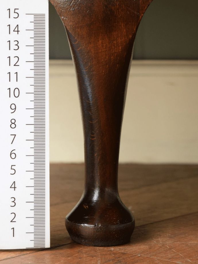 アンティーク家具の脚