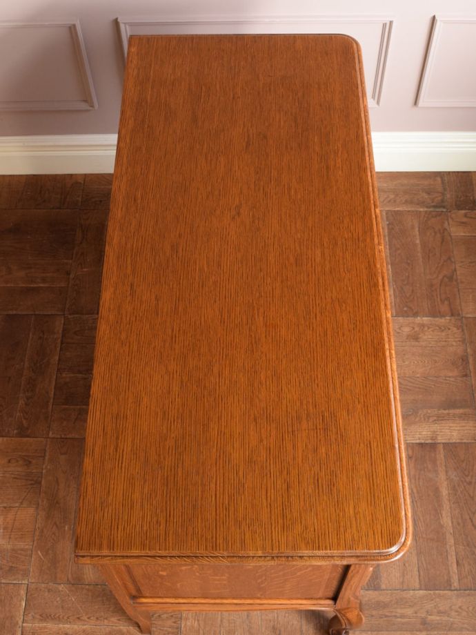 フランスのチェストの天板