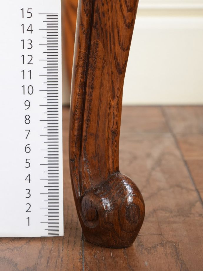 アンティークチェストの脚