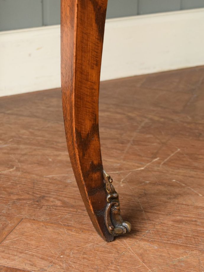 アンティーク家具の脚