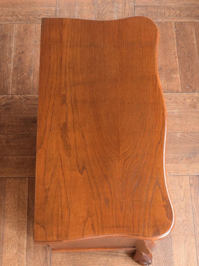 フランスのチェストの天板