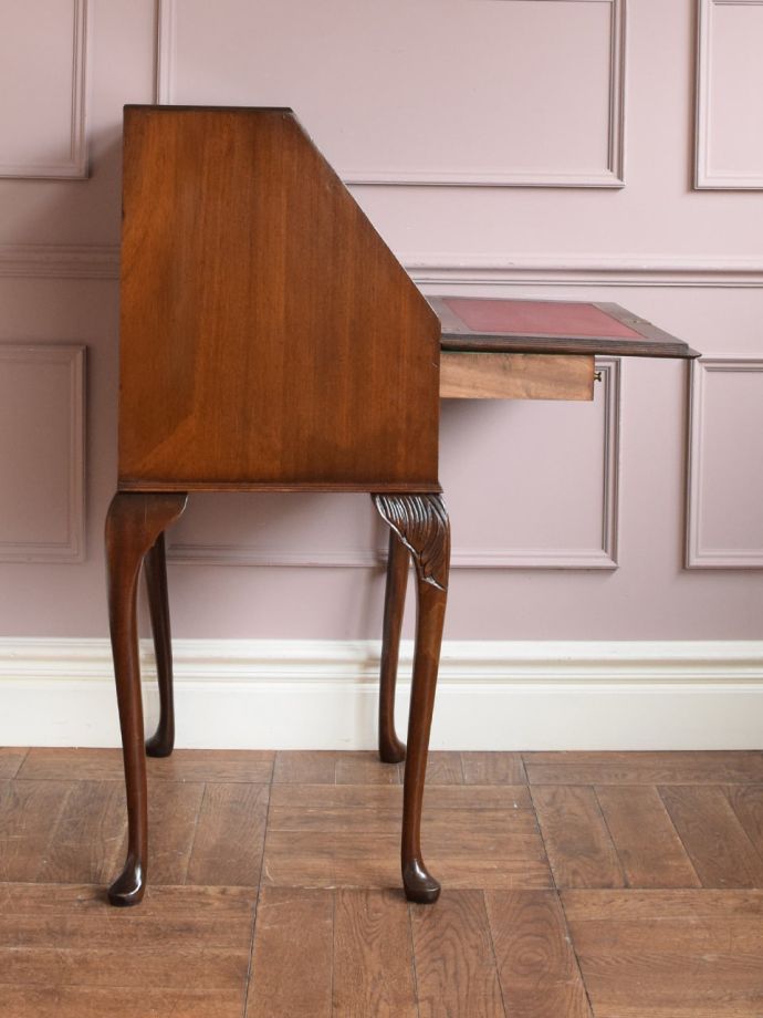 ビューローの側面