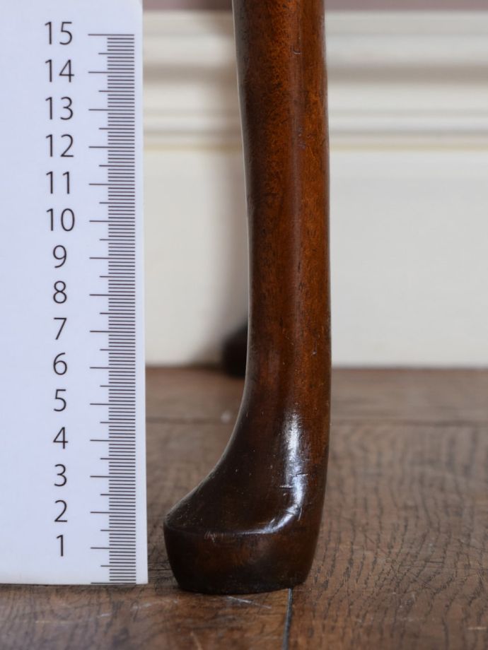 アンティーク家具の脚