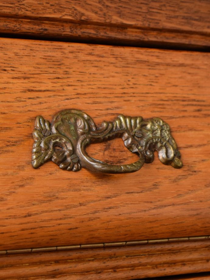 アンティークチェストの取っ手