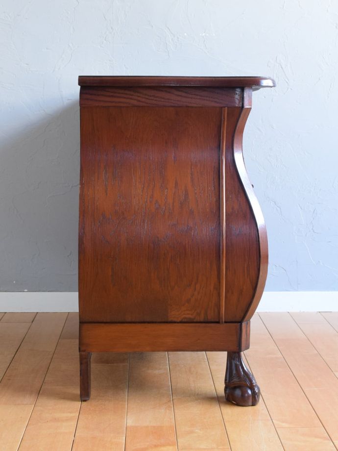 アンティークチェストの側面