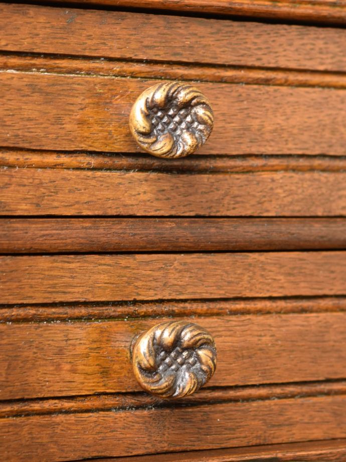 アンティーク家具の取っ手