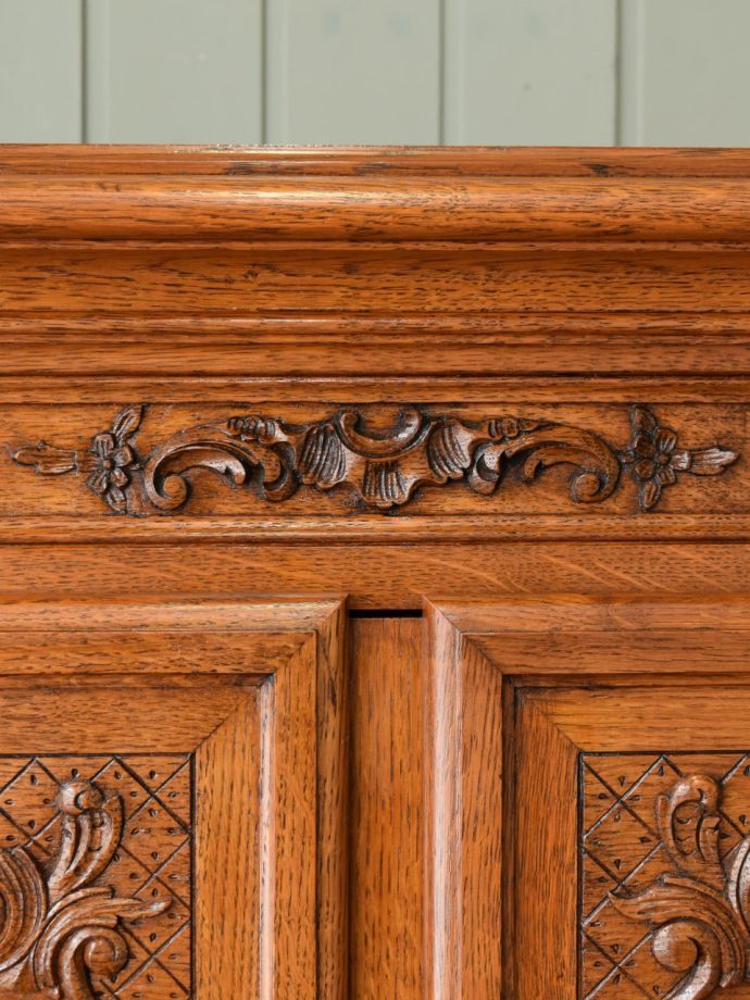 フランスキャビネットの装飾