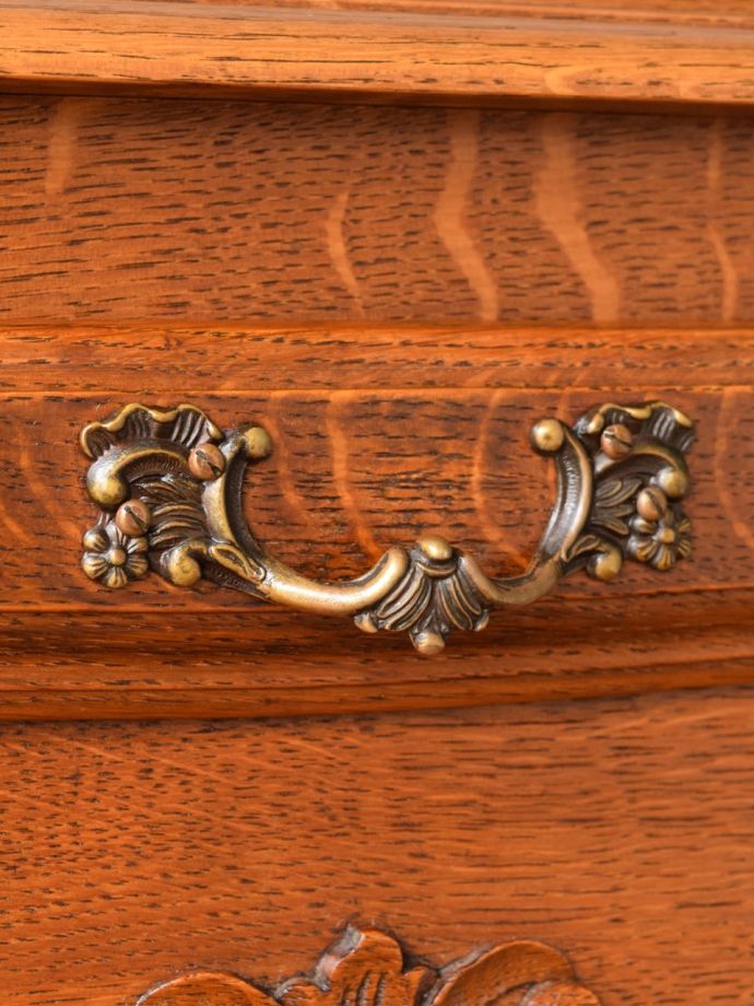 アンティーク家具の取っ手