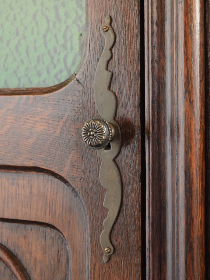 アンティーク家具の取っ手