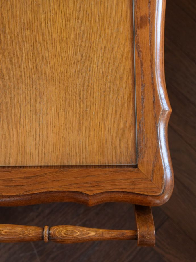 アンティークワゴンの木目