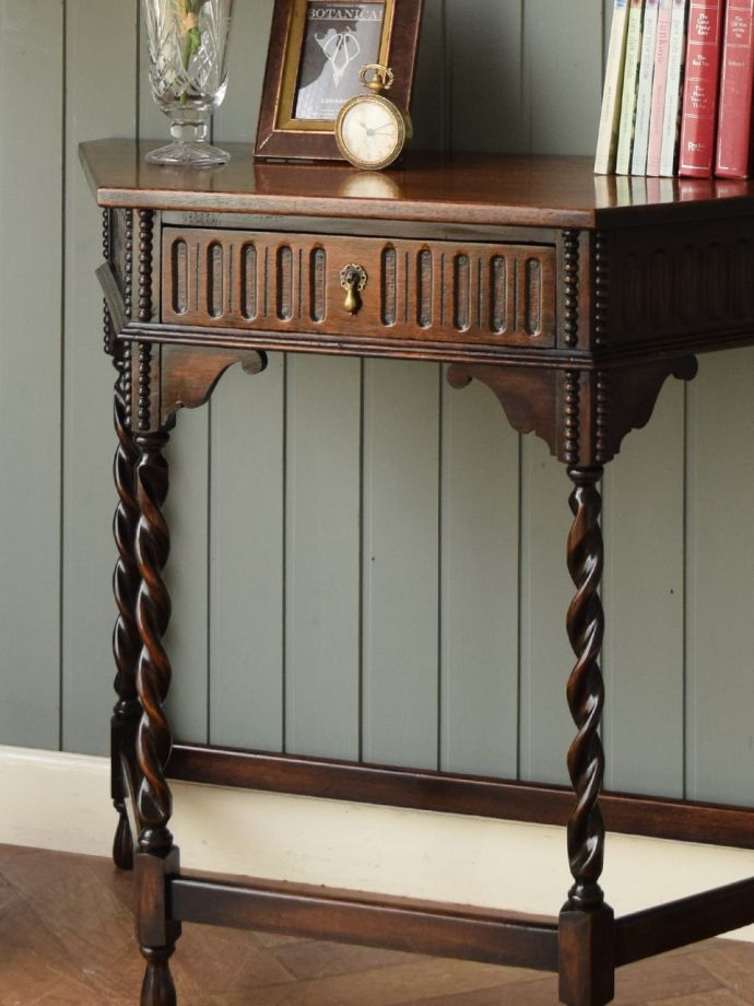 おしゃれなコンソールテーブル