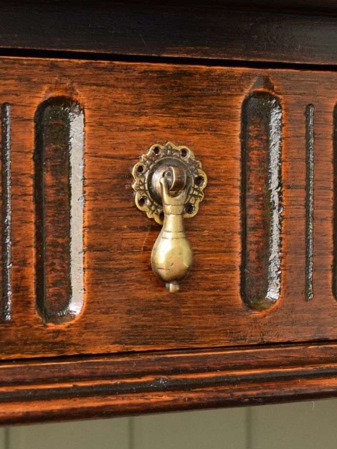 アンティーク家具の取っ手