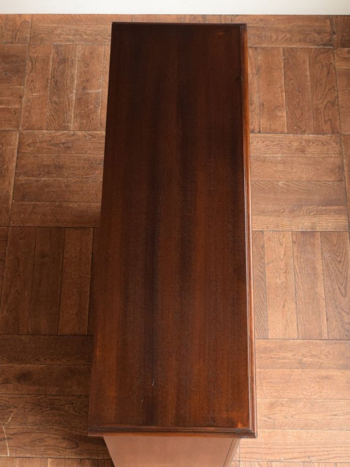 アンティーク本棚の天板