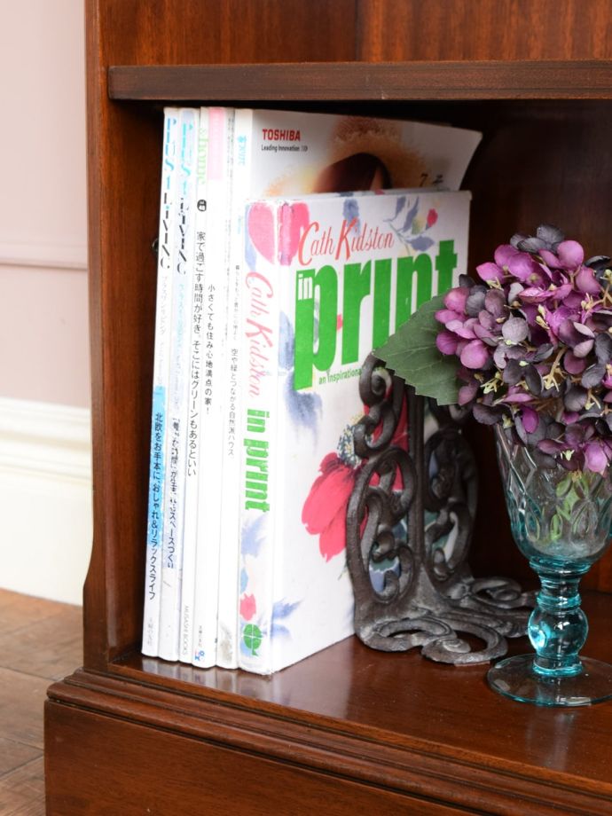 収納たっぷりのキャビネット