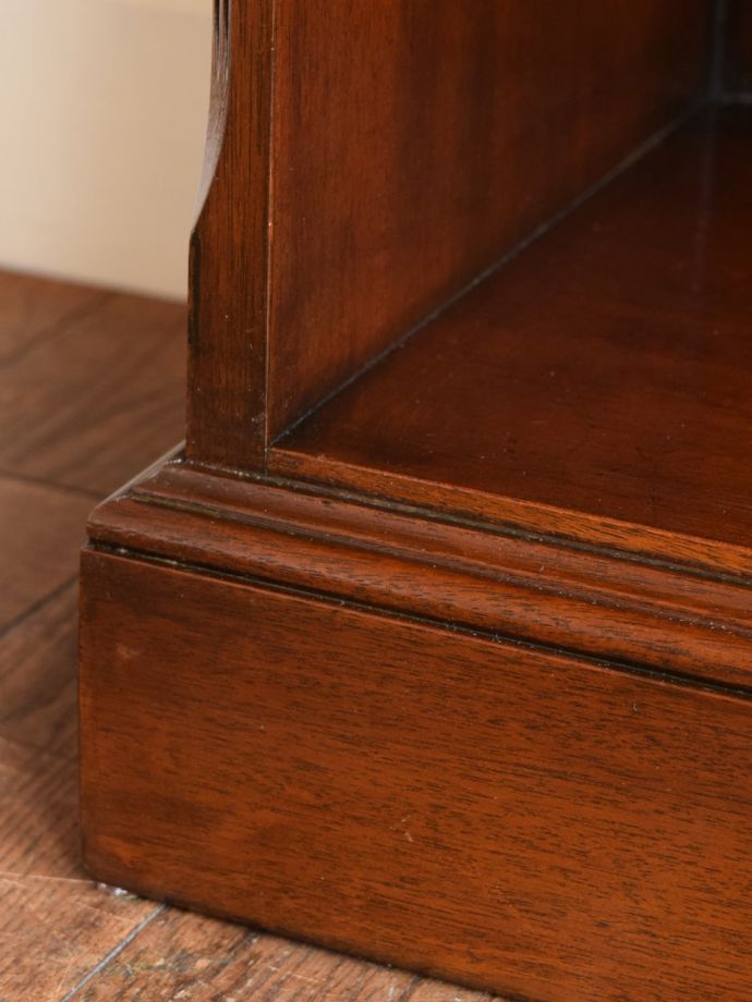 アンティーク家具の脚