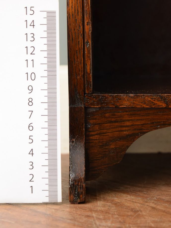 アンティーク家具の脚