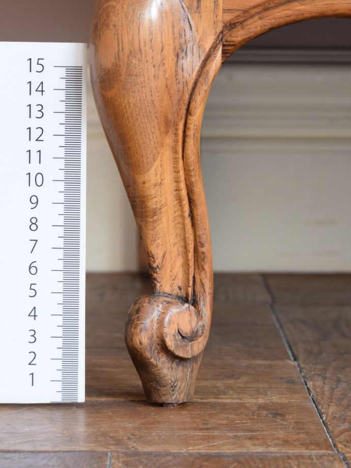 アンティーク家具の脚