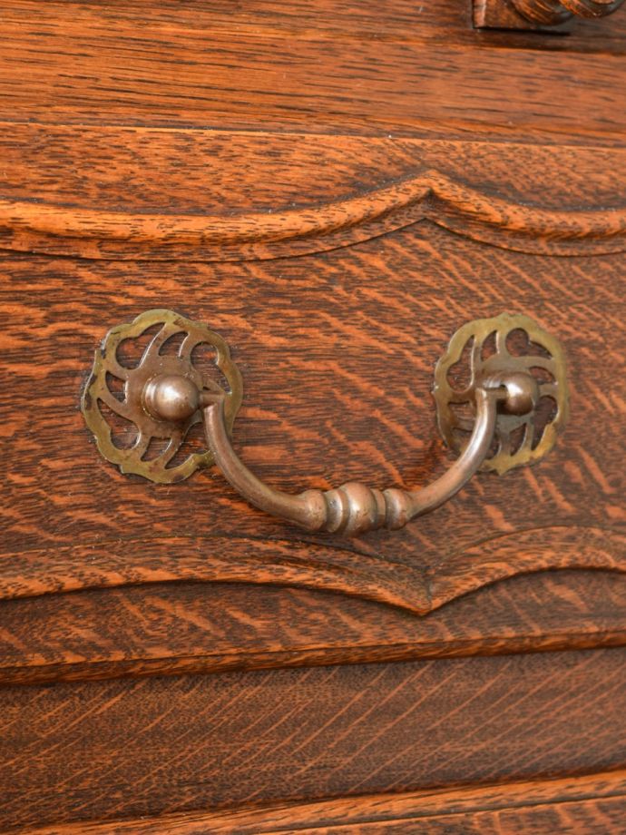 アンティーク家具の取っ手