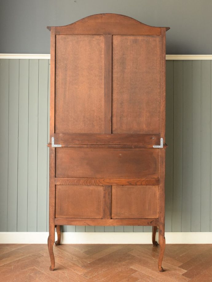 ビューローブックケースの後ろ姿