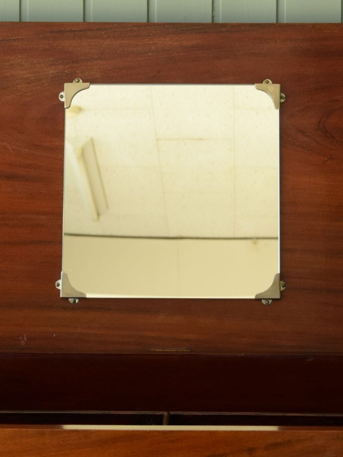 ミラーは新品です