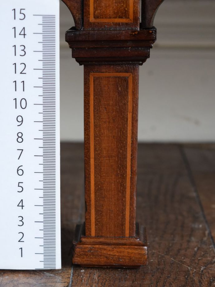 アンティーク家具の脚