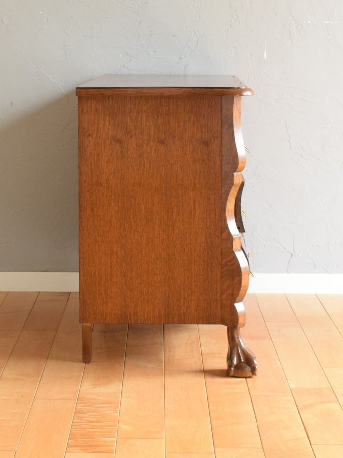 アンティークチェストの側面