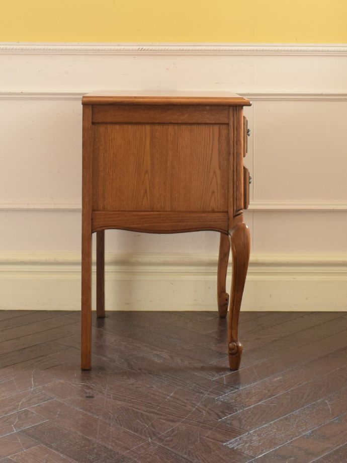 チェストの側面