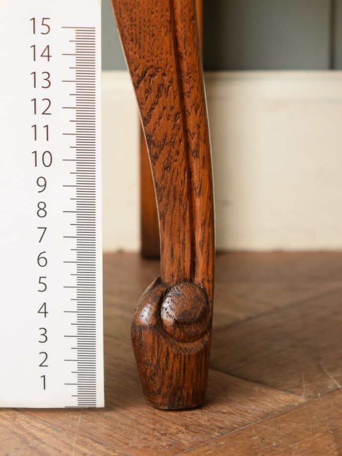 アンティーク家具の脚