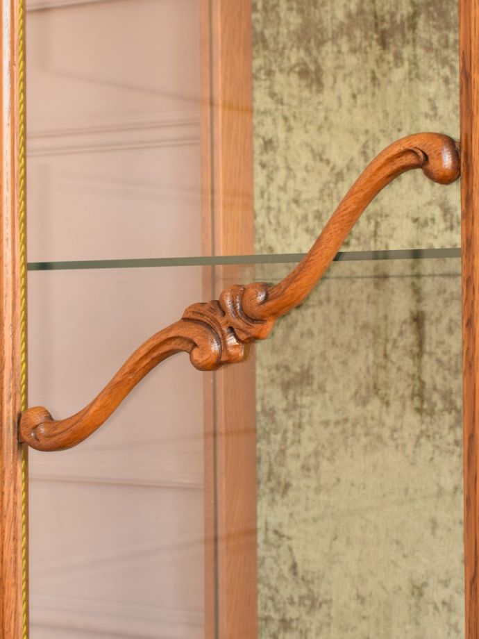 キャビネットの装飾