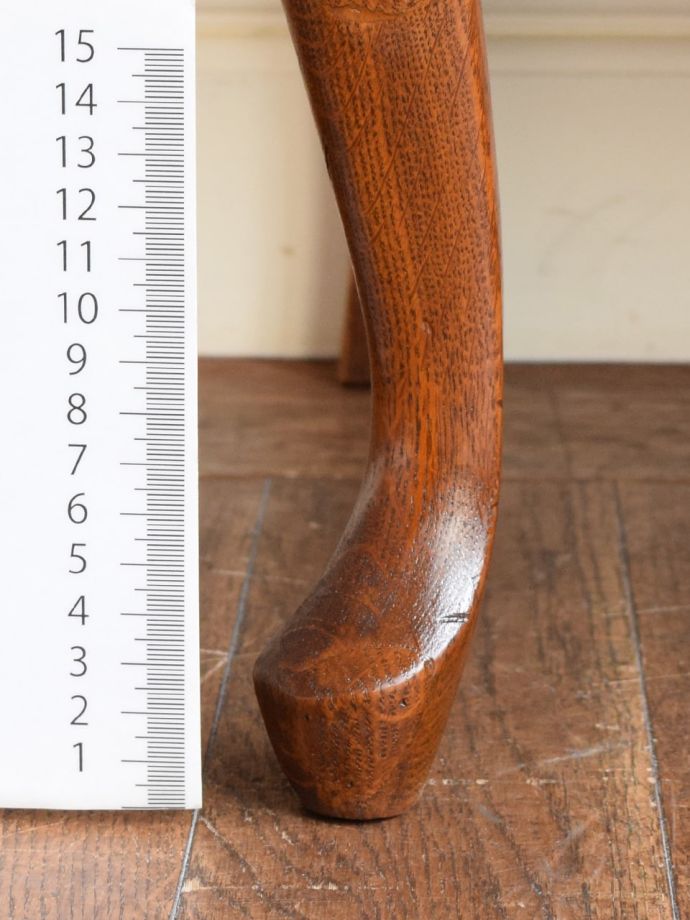 アンティーク家具の脚