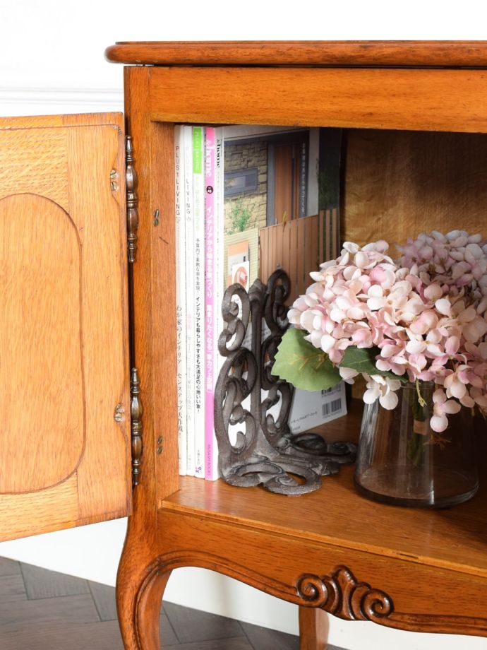 サイドキャビネットの収納量