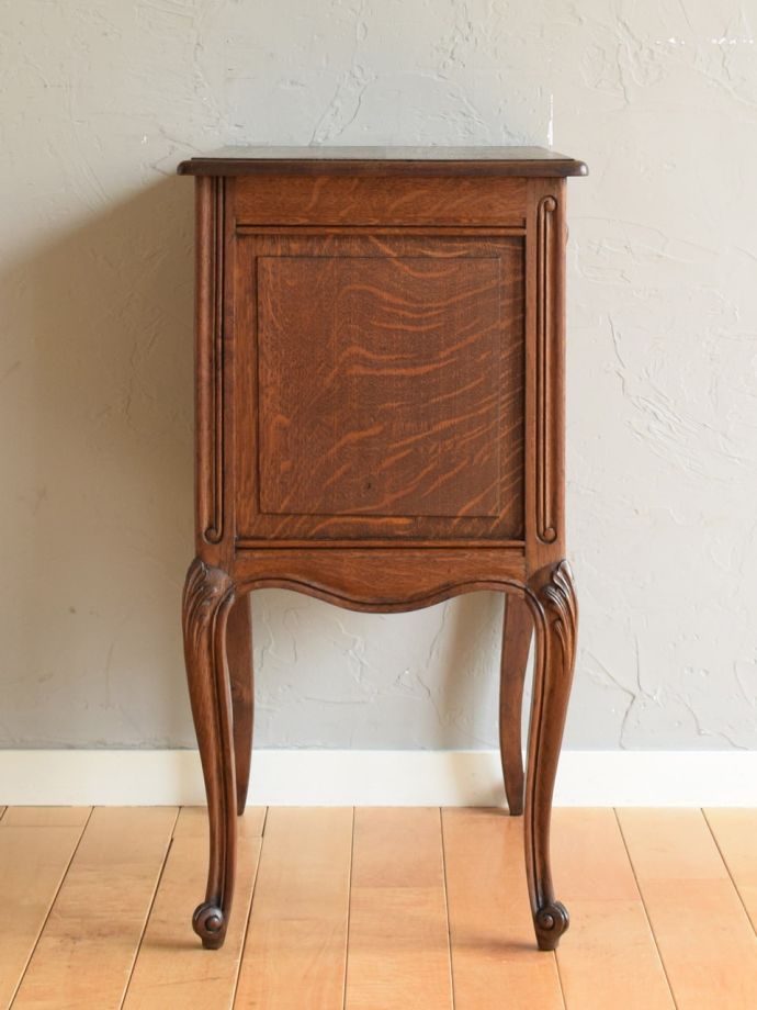 チェストの側面