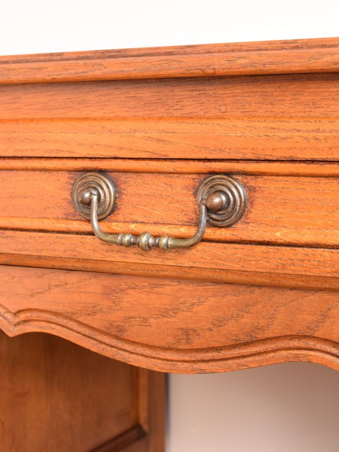 アンティークデスクの取っ手