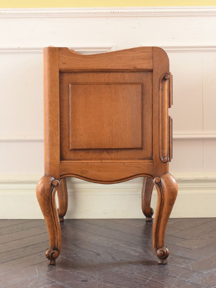 チェストの側面