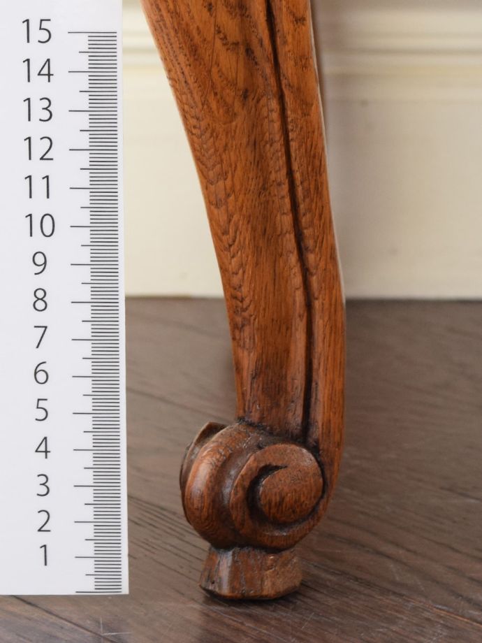 アンティーク家具の脚