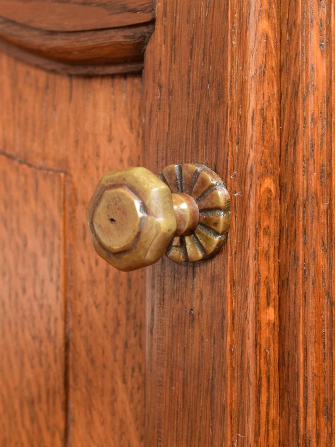 アンティーク家具の取っ手