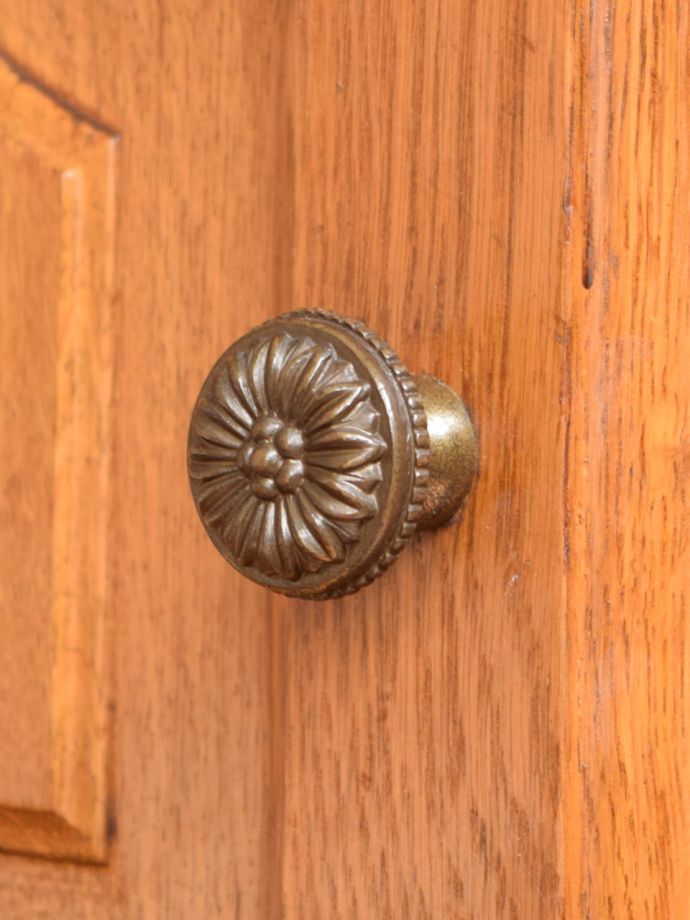 アンティーク家具の取っ手