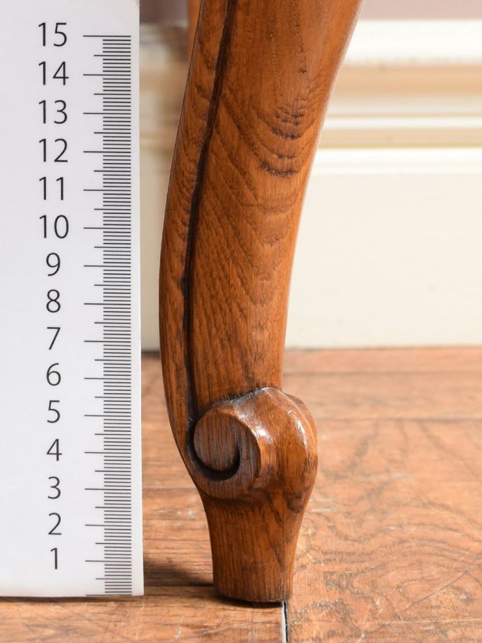 アンティーク家具の脚