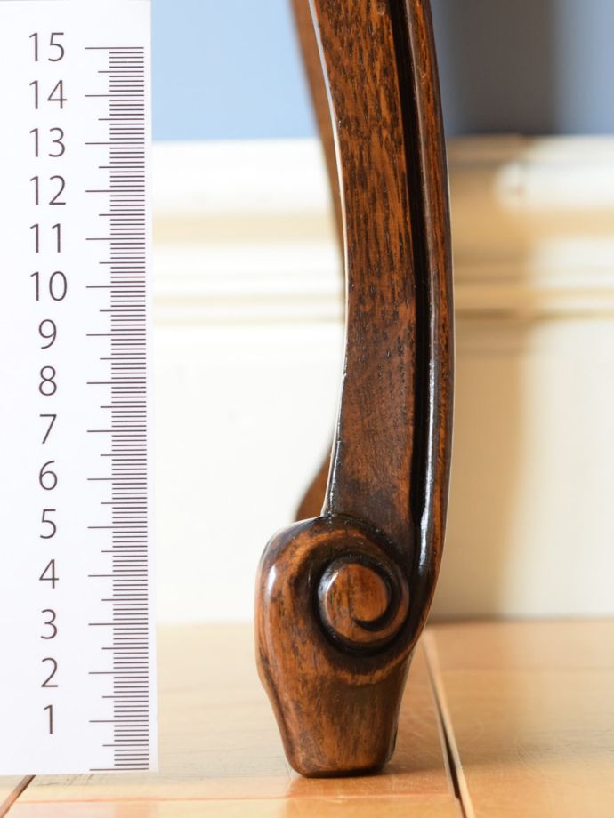 アンティーク家具の脚