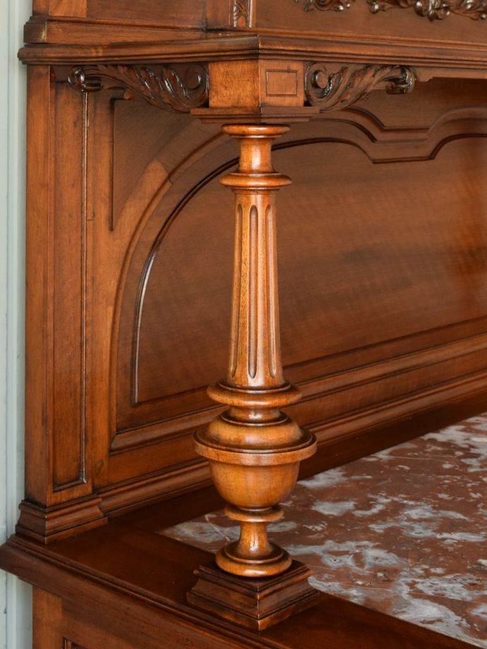 サイドボードの装飾