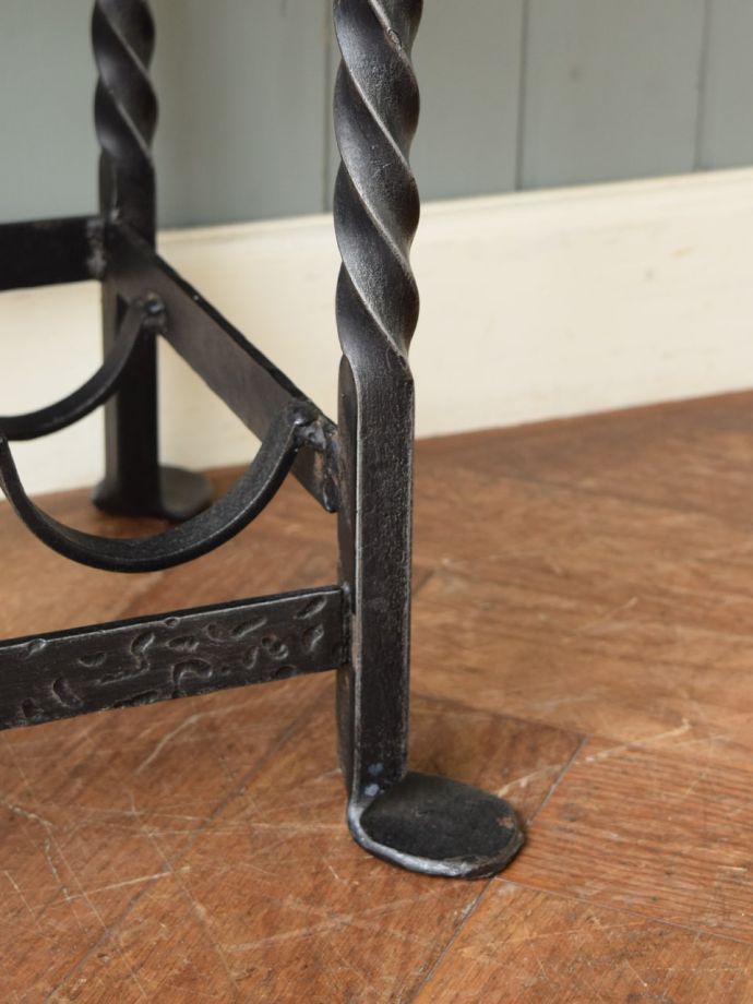 ワインラックの脚