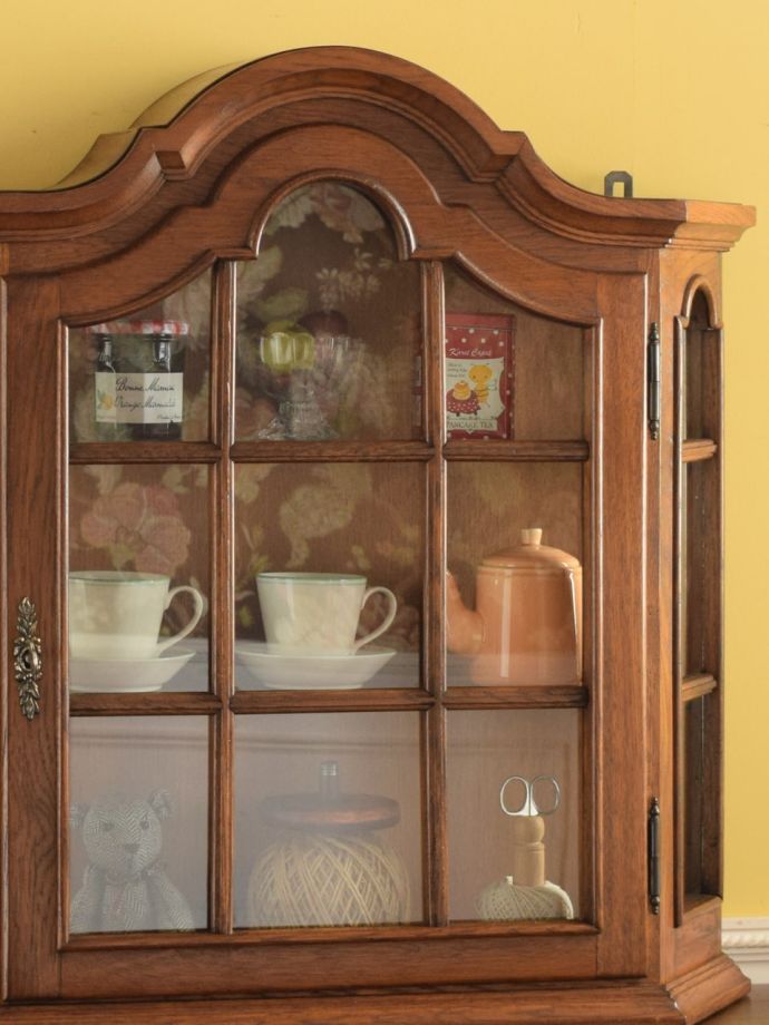 フランスの家具らしい美しいフォルム