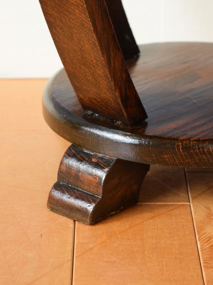 アンティーク家具の脚