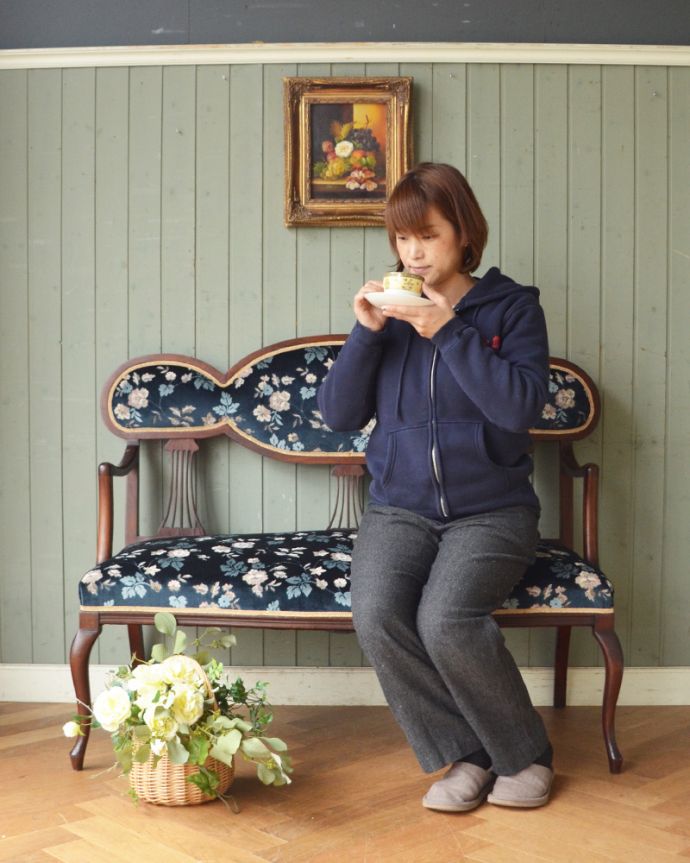 セティ・ソファ・ベンチ アンティーク チェア 1910年代のアンティークセティ(ソファベンチ)、高級感溢れるマホガニー材の家具。飾っても使っても楽しめる椅子です。(j-593-c)