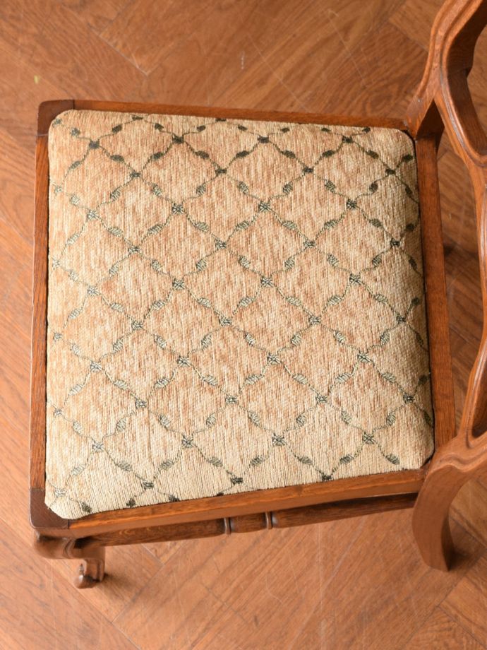 アンティークチェアの座面