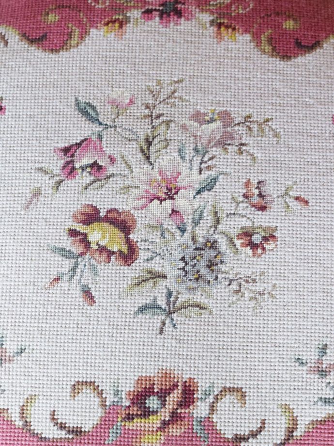 アンティークチェアの生地